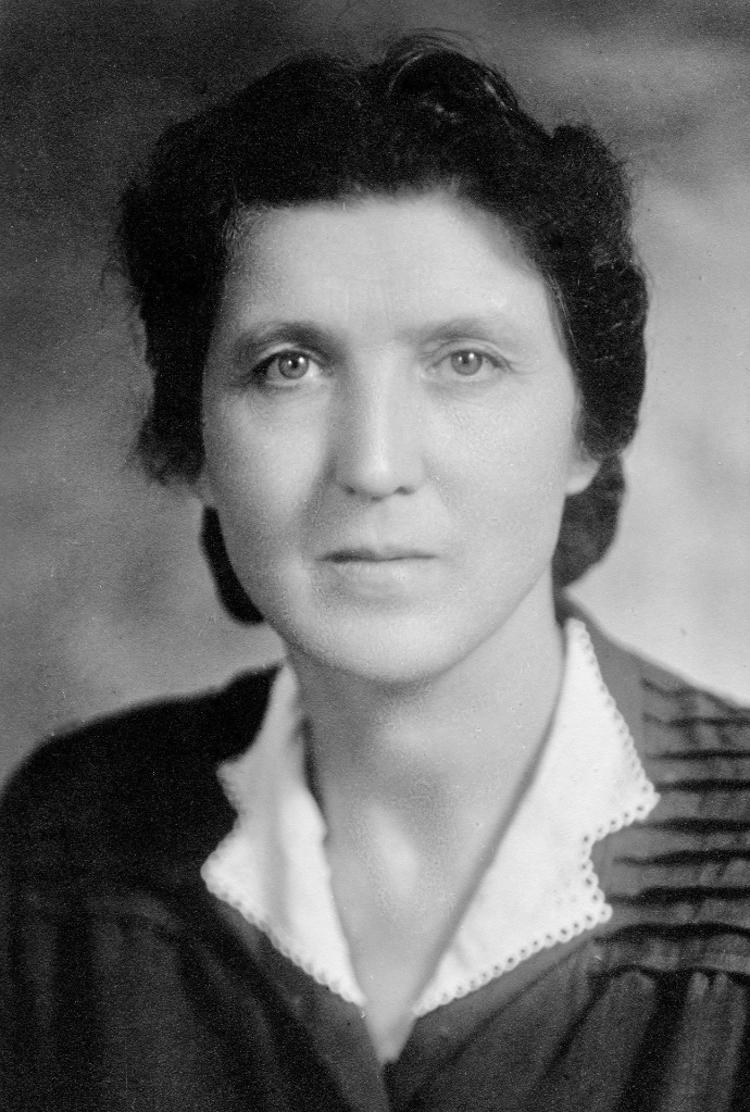 Soša Jakša (1898–1985), Slovenian nutritionist — from the family archive